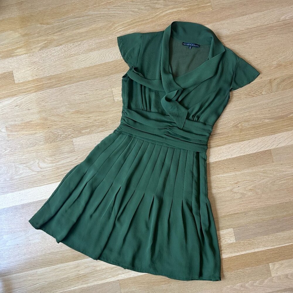 Green Midi Crepe Cap Sleeve Pleated Dress